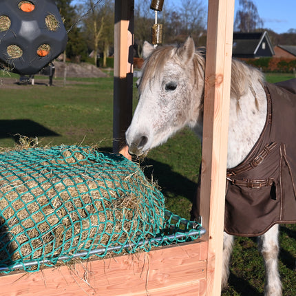 Slowfeeder hooihuisje voor paarden. Compleet geleverd