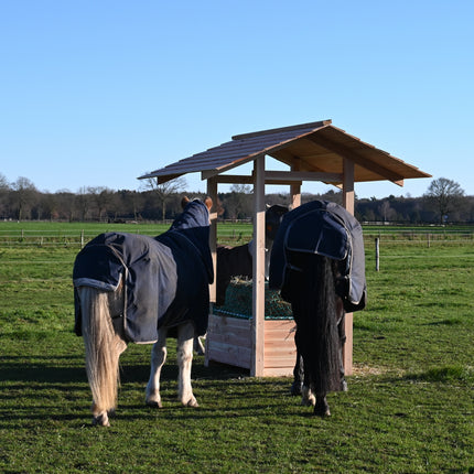 Slowfeeder hooihuisje voor paarden. Compleet geleverd