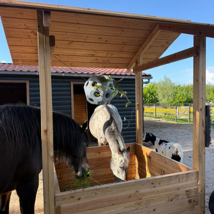 Slowfeeder hooihuisje voor paarden. Compleet geleverd